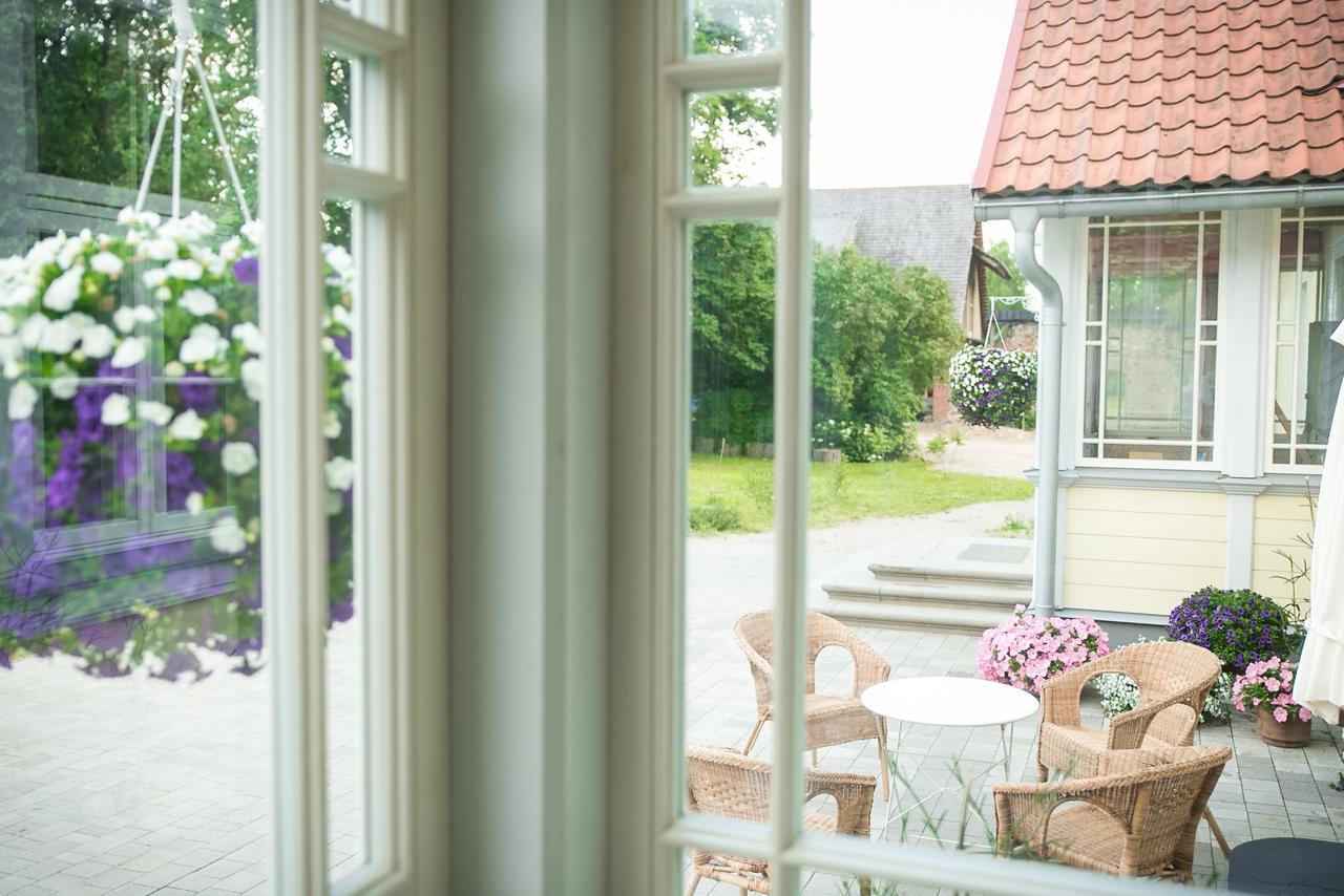 Botique & Spa Hotel Berkenes Manor Ziedkalne ภายนอก รูปภาพ