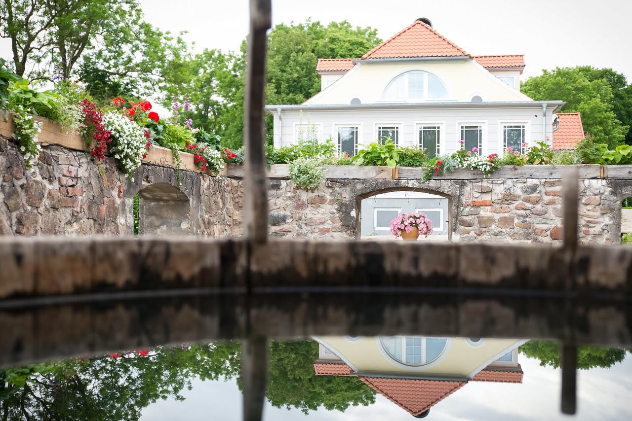 Botique & Spa Hotel Berkenes Manor Ziedkalne ภายนอก รูปภาพ