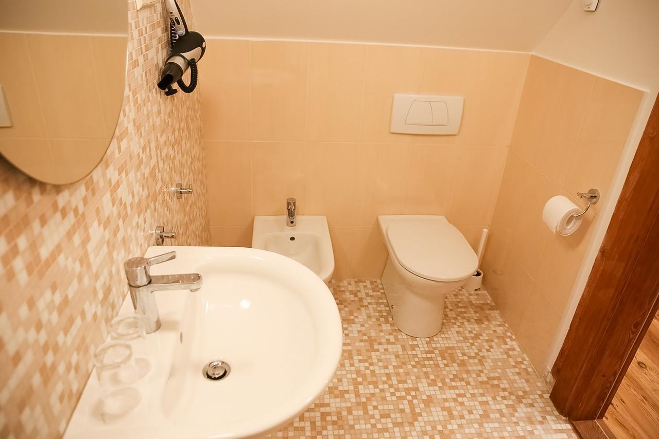 Botique & Spa Hotel Berkenes Manor Ziedkalne ภายนอก รูปภาพ
