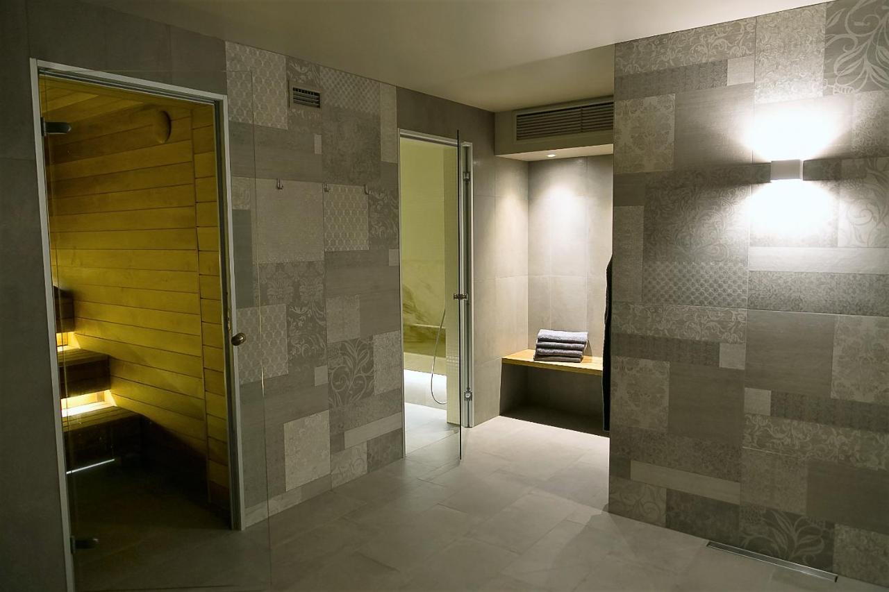 Botique & Spa Hotel Berkenes Manor Ziedkalne ภายนอก รูปภาพ