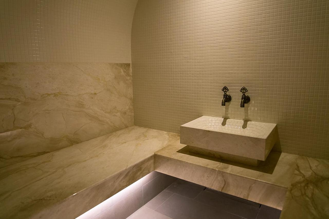 Botique & Spa Hotel Berkenes Manor Ziedkalne ภายนอก รูปภาพ